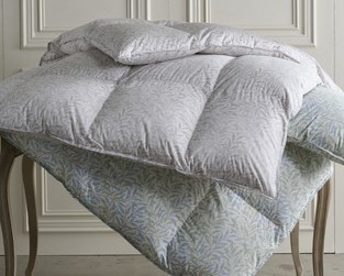 ジーリンホワイトグース９０％羽毛掛け布団・完全片寄り防止キルト